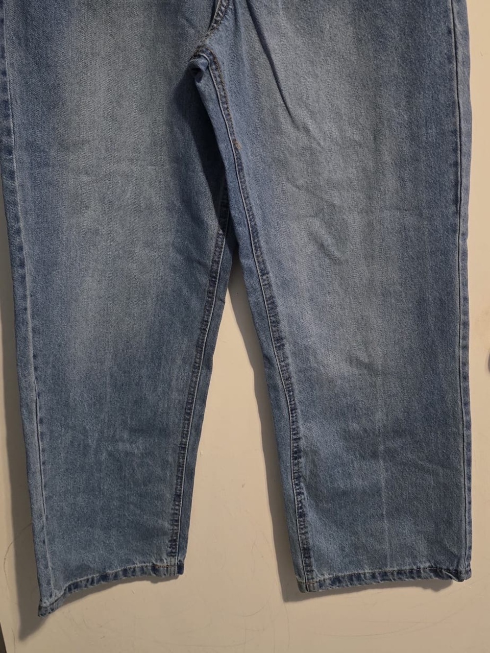Classic High-Rise Straight Leg Women’s Jeans - Light Blue - Picture 2 of 11